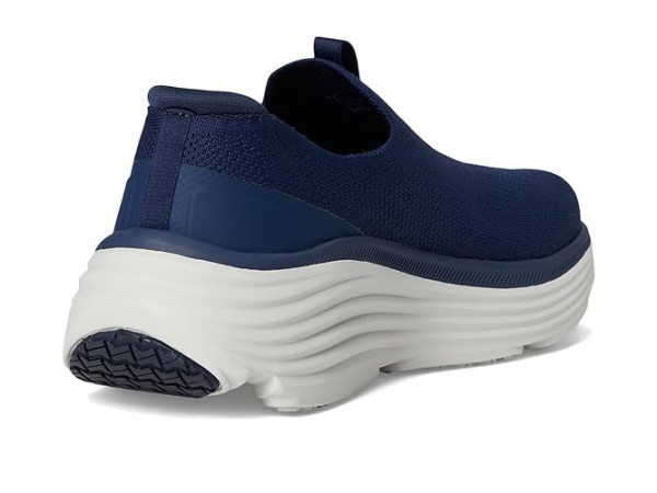 SKECHERS Max Cushioning Endeavour Sarasota