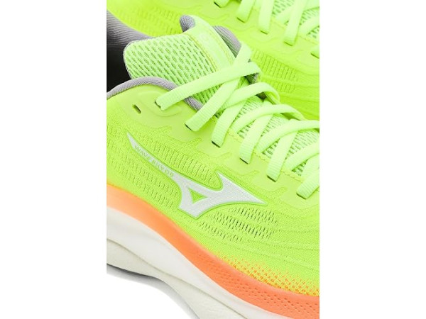 Mizuno Wave Sky 9