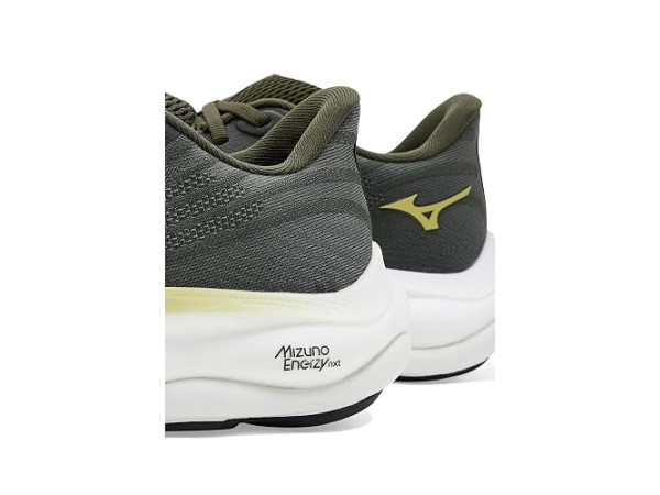 Mizuno Wave Sky 9