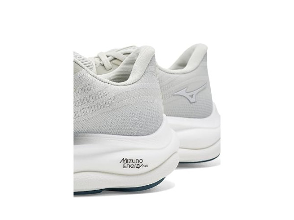 Mizuno Wave Sky 9