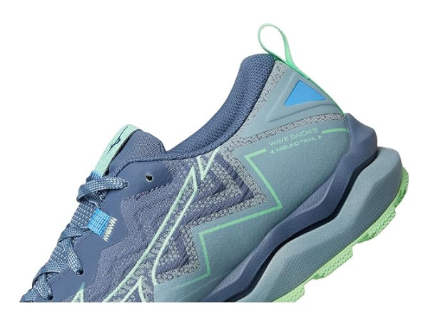 Mizuno Wave Daichi 9