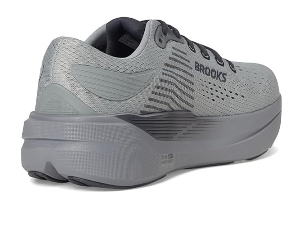 Brooks Ghost Max 3
