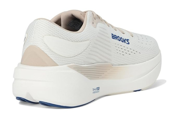 Brooks Ghost Max 3