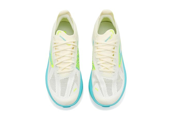 Brooks Hyperion Max 3