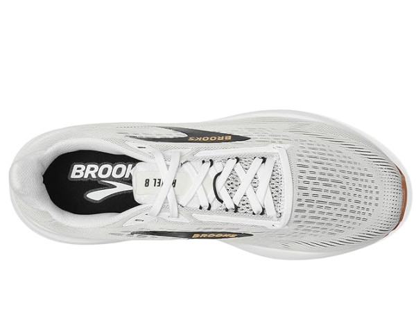Brooks Revel 8