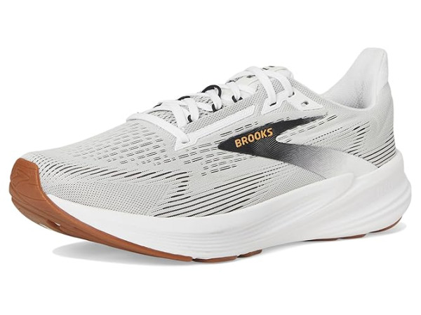 Brooks Revel 8