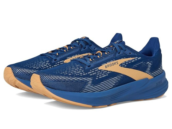 Brooks Revel 8