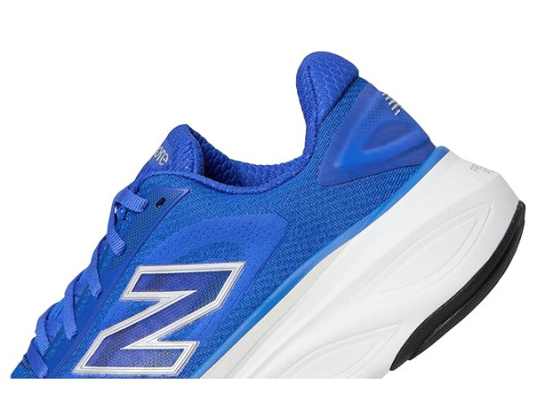 New Balance Fresh Foam X More v6