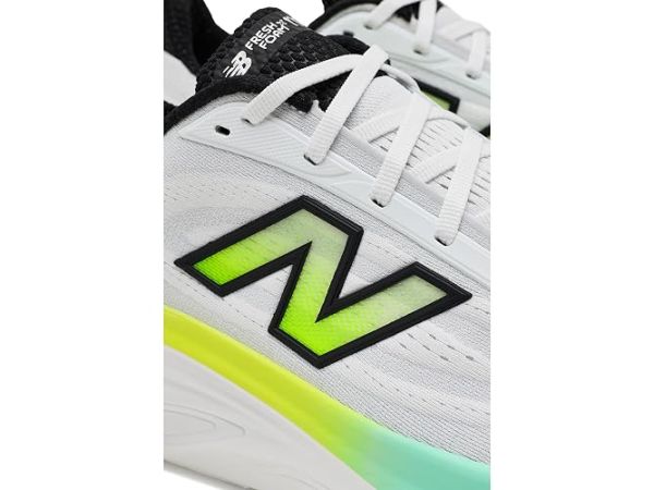 New Balance Fresh Foam X More v6 New Balance Fresh Foam X More v6