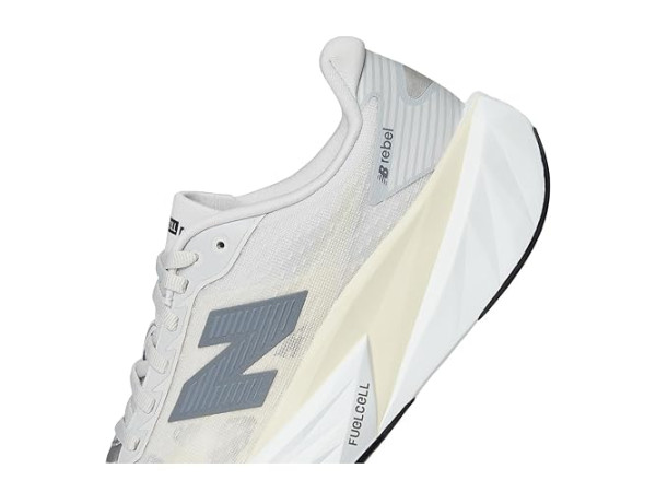 New Balance FuelCell Rebel v5 New Balance FuelCell Rebel v5