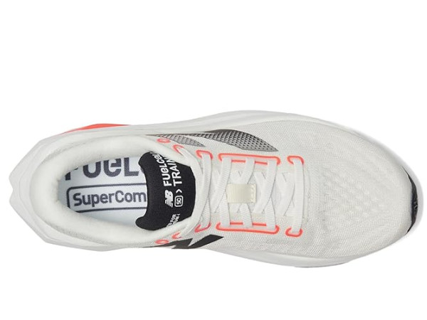 New Balance FuelCell SuperComp Trainer v3