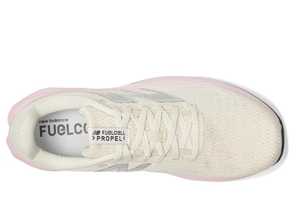 New Balance FuelCell Propel v5 New Balance FuelCell Propel v5