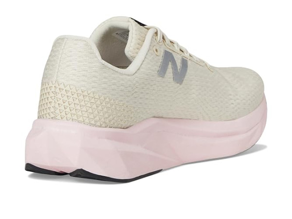 New Balance FuelCell Propel v5 New Balance FuelCell Propel v5