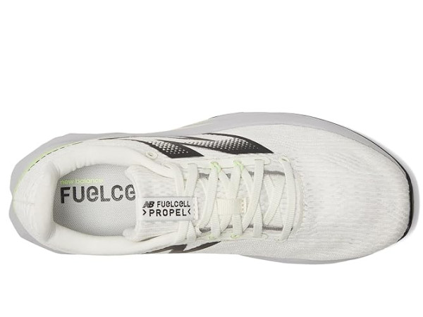 New Balance FuelCell Propel v5