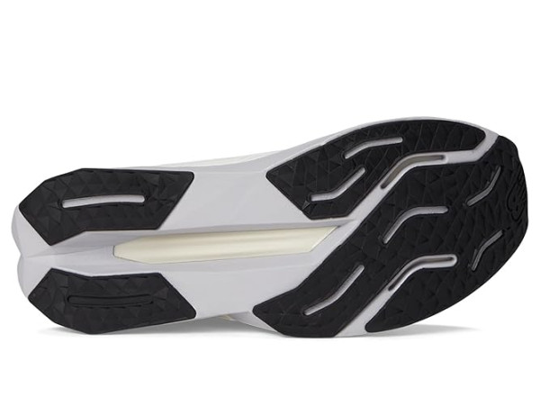 New Balance FuelCell Propel v5