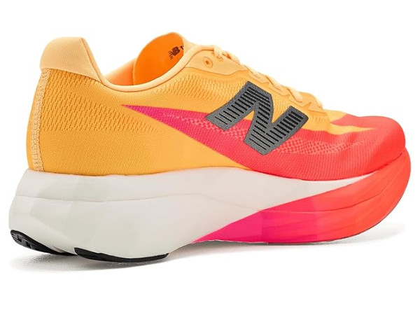 New Balance FuelCell SuperComp Elite v5