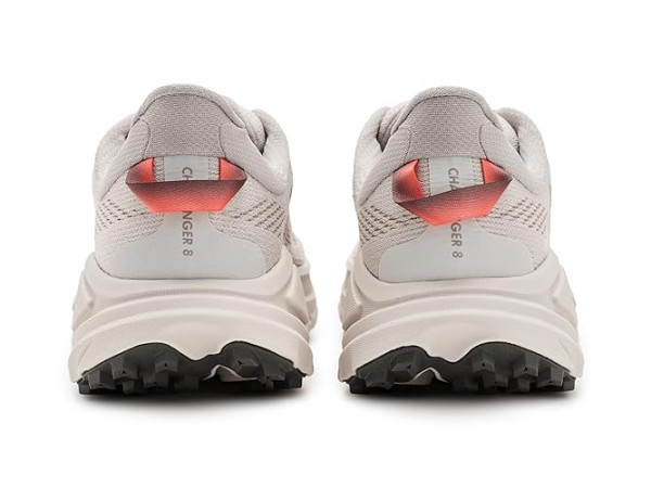 Hoka Challenger 8
