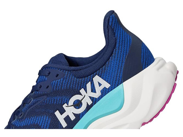 Hoka Arahi 8