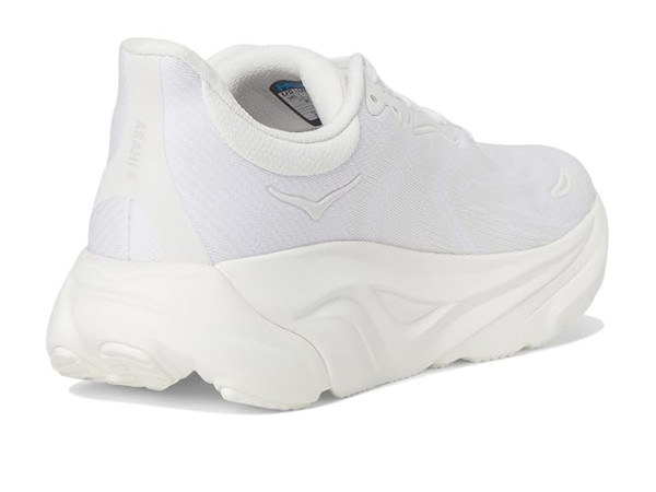 Hoka Arahi 8