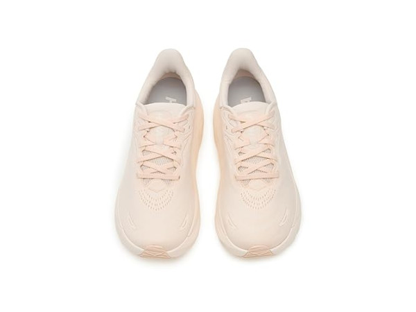 Hoka Arahi 8