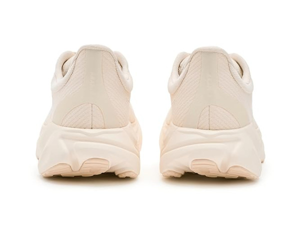 Hoka Arahi 8