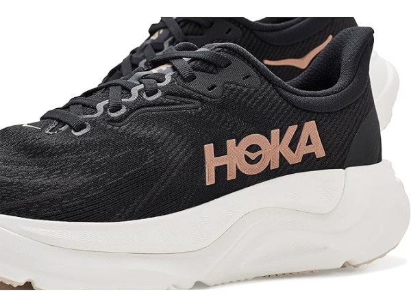 Hoka Arahi 8