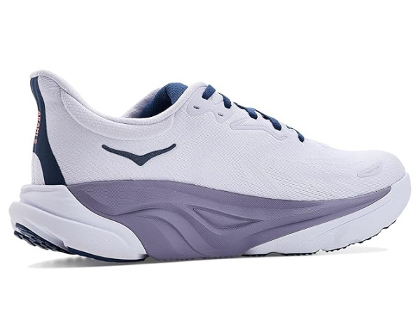 Hoka Arahi 8