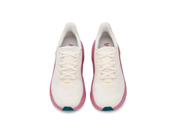 Hoka Arahi 8