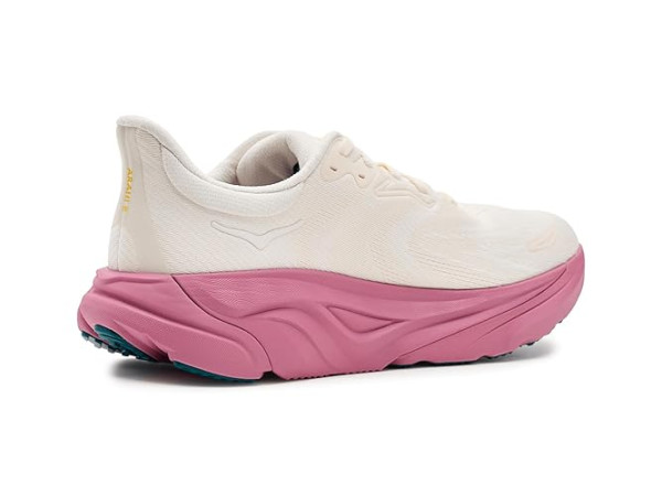 Hoka Arahi 8