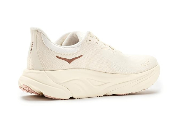 Hoka Arahi 8
