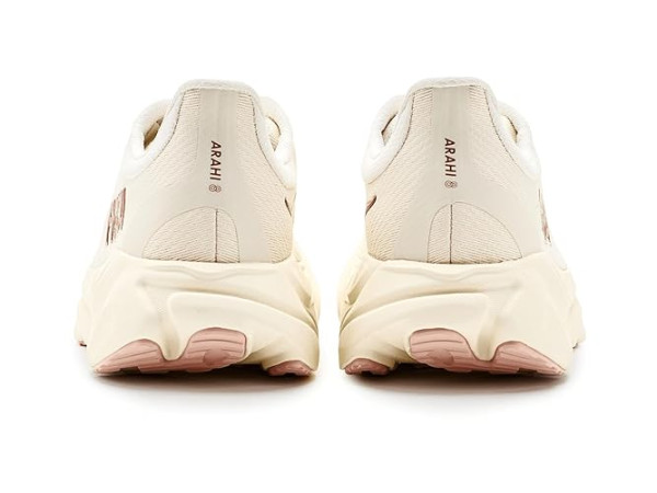 Hoka Arahi 8