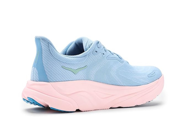 Hoka Arahi 8