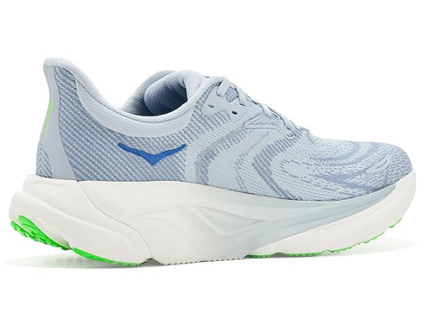 Hoka Arahi 8
