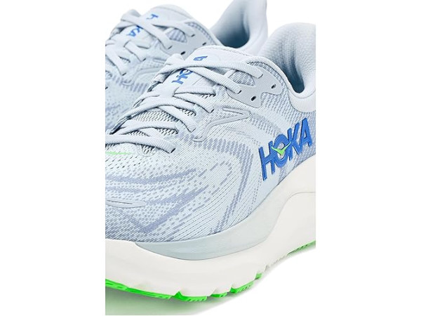 Hoka Arahi 8