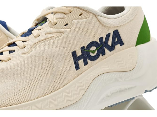 Hoka Arahi 8