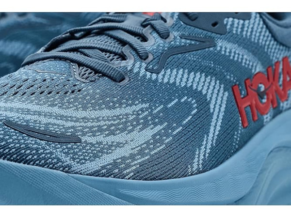 Hoka Arahi 8