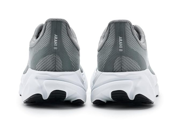 Hoka Arahi 8