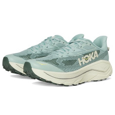 Hoka Challenger 8