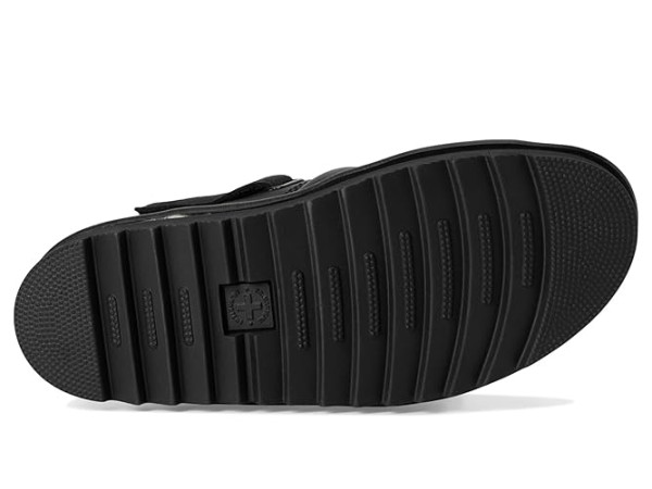 Dr. Martens Kole