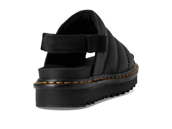 Dr. Martens Kole