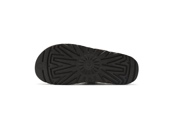UGG Goldenstar Villa Clogs UGG Goldenstar Villa Clogs