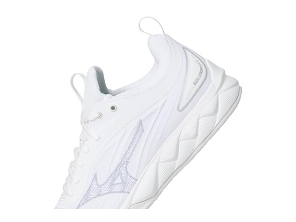 Mizuno Wave Luminous 3
