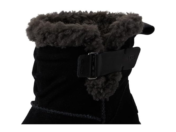 UGG Moxy Pull-on
