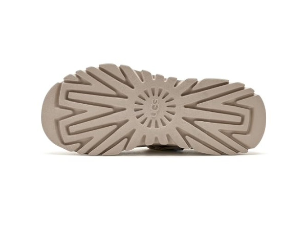 UGG Peakmod Lowcut UGG Peakmod Lowcut
