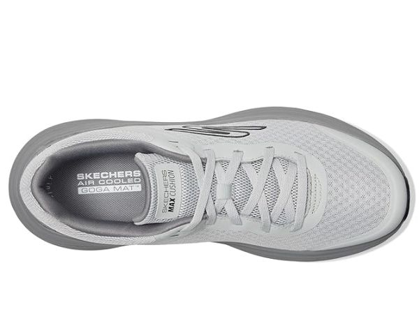 SKECHERS Max Cushioning Endeavour