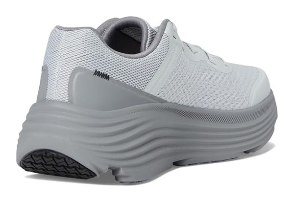 SKECHERS Max Cushioning Endeavour