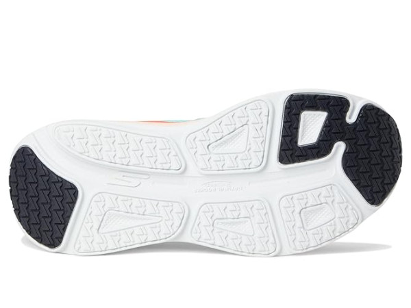 SKECHERS Max Cushioning Endeavour SKECHERS Max Cushioning Endeavour
