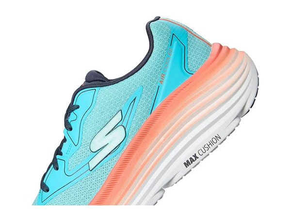 SKECHERS Max Cushioning Endeavour SKECHERS Max Cushioning Endeavour