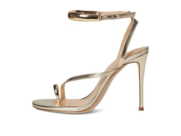 Steve Madden Tia