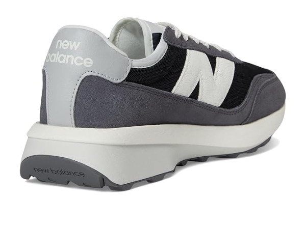 New Balance Classics 370